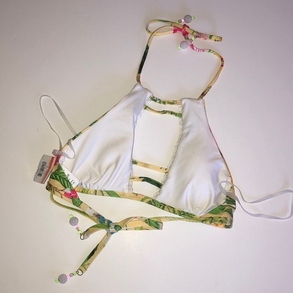 Isabella Rose Sweet Surrender Swimsuit Top - Picture 5 of 7